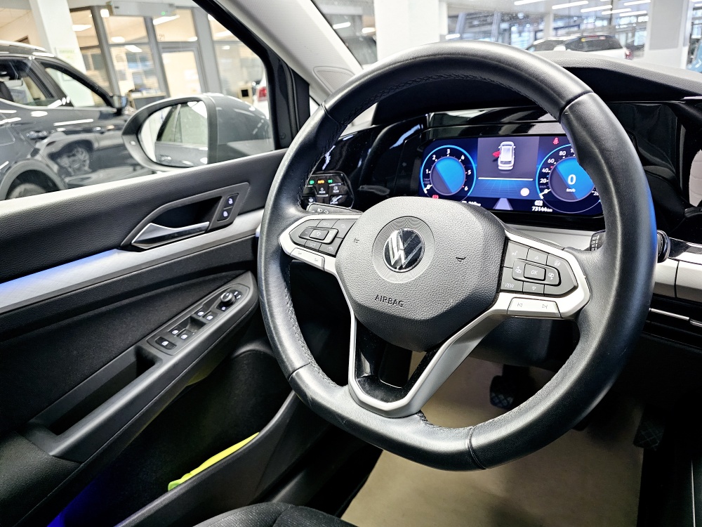 VW Golf Variant  bei Hoffmann Automobile in Wolfsburg kaufen und sofort mitnehmen - Bild 14
