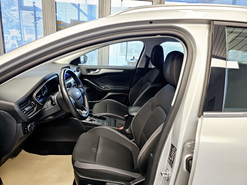Ford Focus Turnier  bei Hoffmann Automobile in Wolfsburg kaufen und sofort mitnehmen - Bild 10