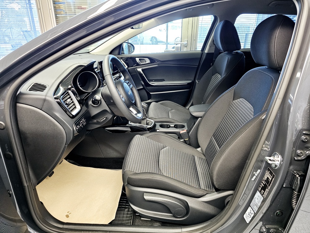 Kia Ceed  bei Hoffmann Automobile in Wolfsburg kaufen und sofort mitnehmen - Bild 18