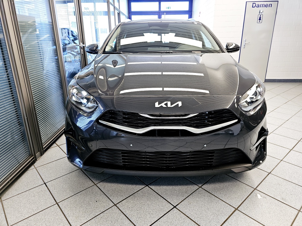 Kia Ceed  bei Hoffmann Automobile in Wolfsburg kaufen und sofort mitnehmen - Bild 22