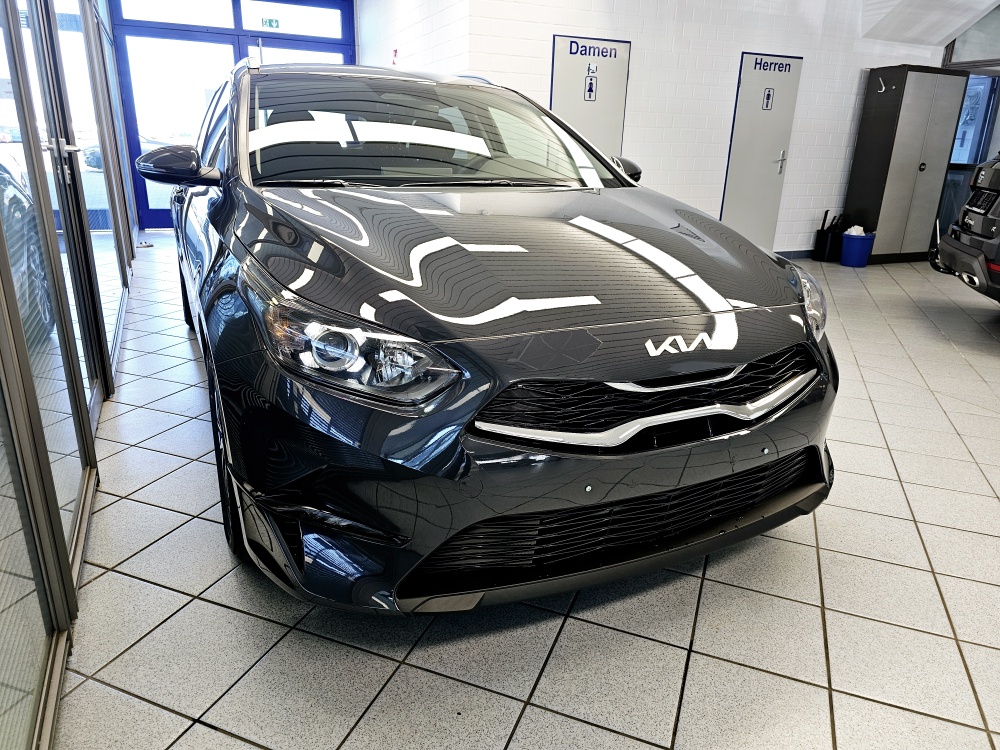 Kia Ceed  bei Hoffmann Automobile in Wolfsburg kaufen und sofort mitnehmen - Bild 23
