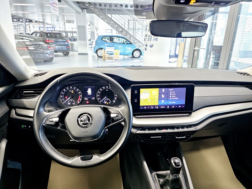 Skoda Octavia Combi  bei Hoffmann Automobile in Wolfsburg kaufen und sofort mitnehmen - Bild 17