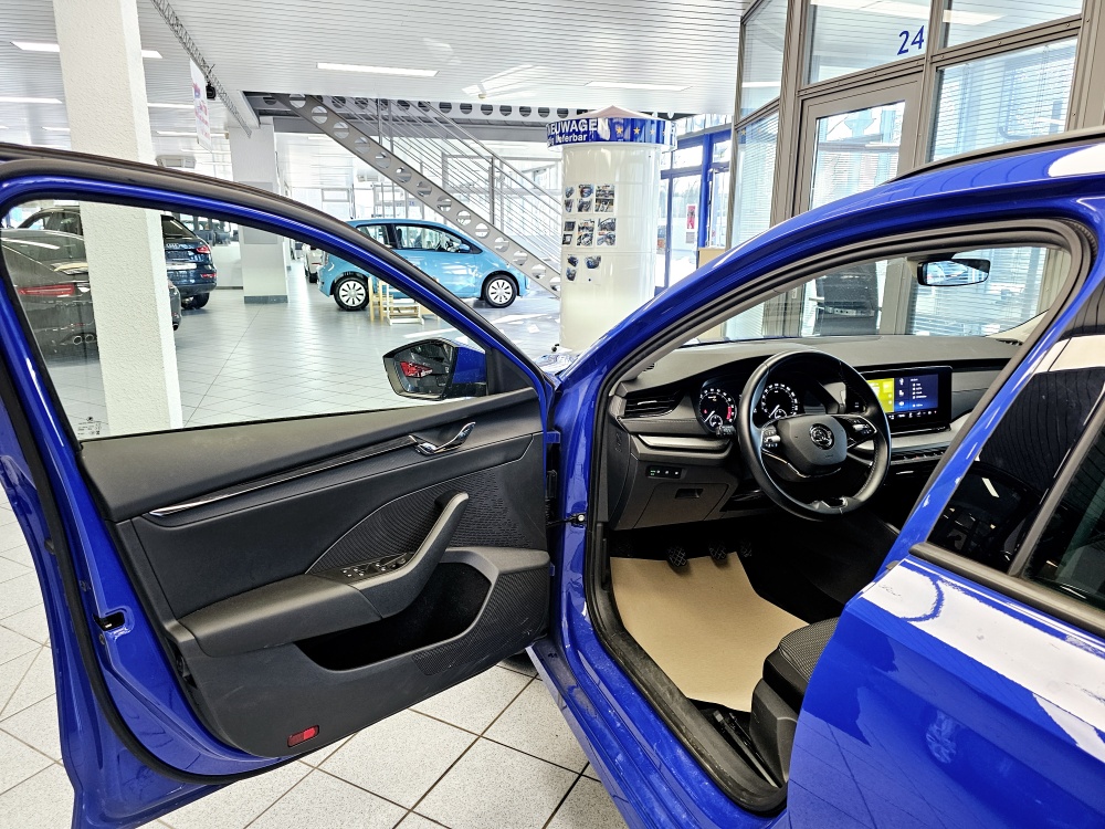 Skoda Octavia Combi  bei Hoffmann Automobile in Wolfsburg kaufen und sofort mitnehmen - Bild 20