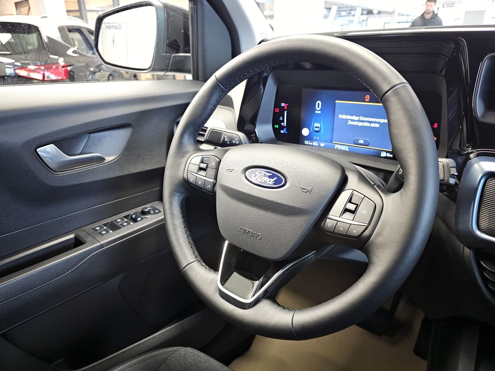 Ford Tourneo Courier  bei Hoffmann Automobile in Wolfsburg kaufen und sofort mitnehmen - Bild 10