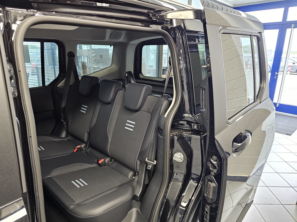 Ford Tourneo Courier  bei Hoffmann Automobile in Wolfsburg kaufen und sofort mitnehmen - Bild 4