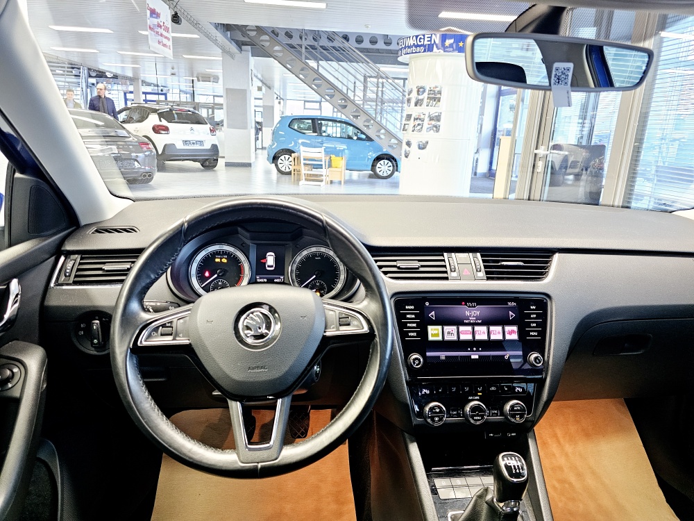 Skoda Octavia Combi  bei Hoffmann Automobile in Wolfsburg kaufen und sofort mitnehmen - Bild 11