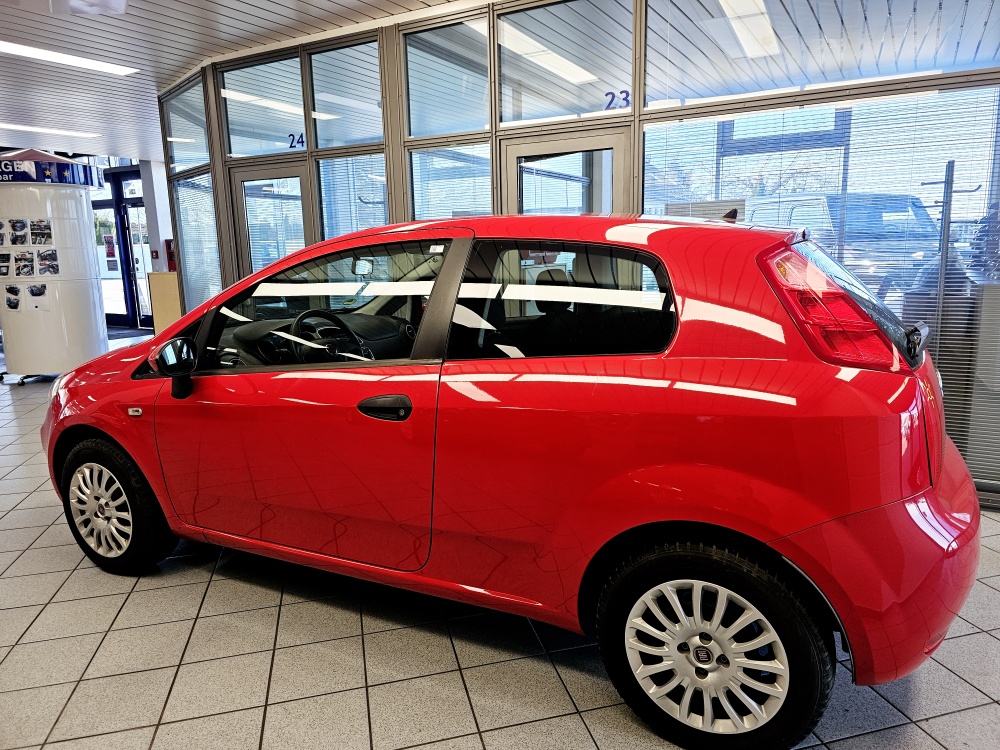 Fiat Punto  bei Hoffmann Automobile in Wolfsburg kaufen und sofort mitnehmen - Bild 12