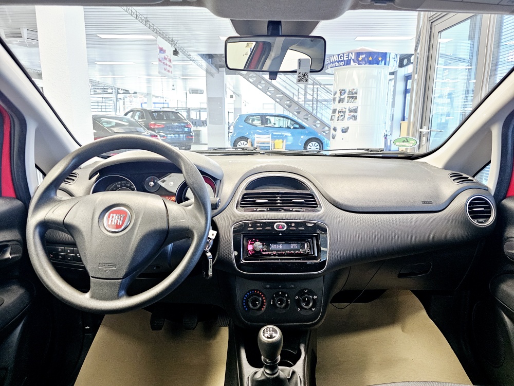 Fiat Punto  bei Hoffmann Automobile in Wolfsburg kaufen und sofort mitnehmen - Bild 5