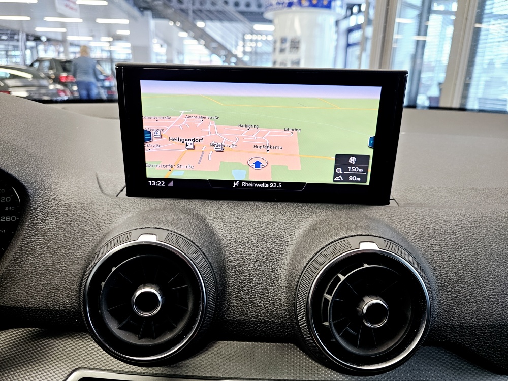 Audi Q2  bei Hoffmann Automobile in Wolfsburg kaufen und sofort mitnehmen - Bild 9