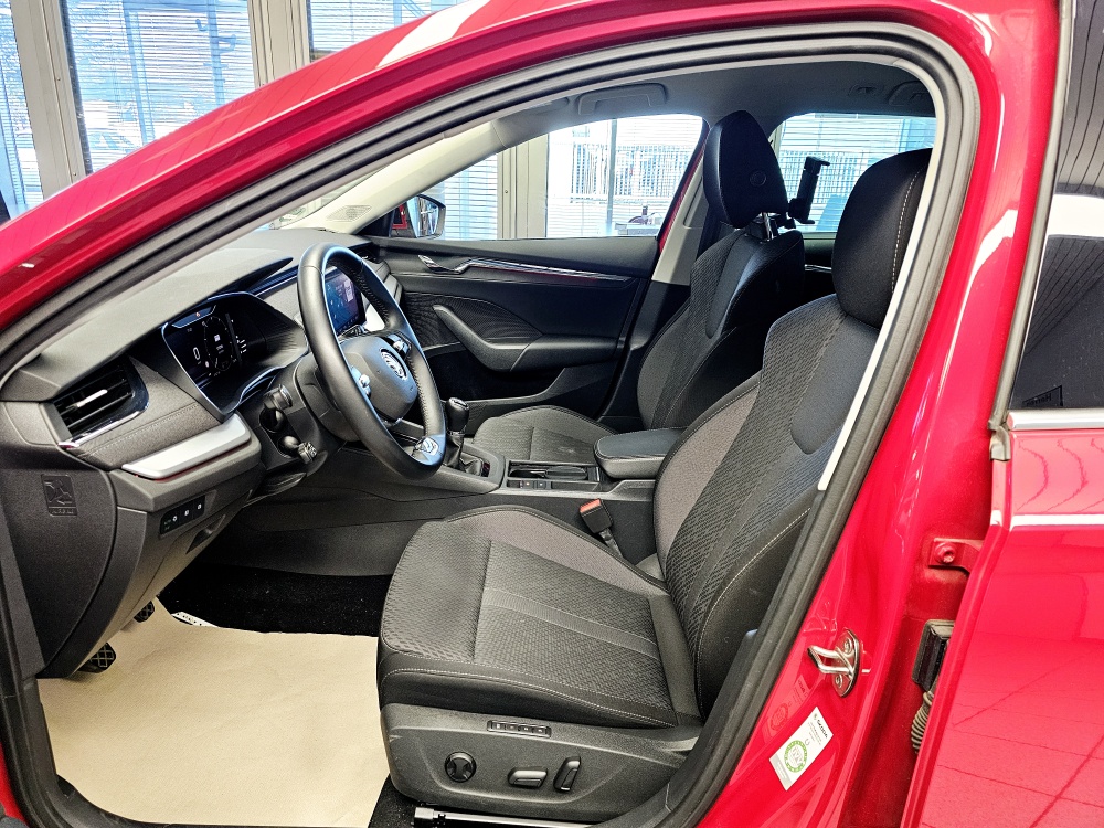 Skoda Octavia Combi  bei Hoffmann Automobile in Wolfsburg kaufen und sofort mitnehmen - Bild 20