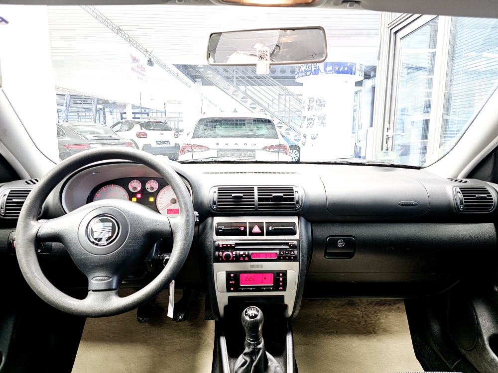 Seat Leon  bei Hoffmann Automobile in Wolfsburg kaufen und sofort mitnehmen - Bild 6
