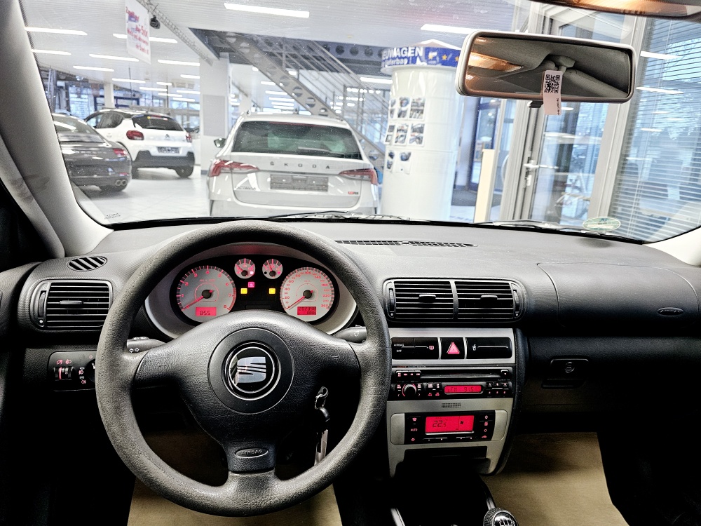 Seat Leon  bei Hoffmann Automobile in Wolfsburg kaufen und sofort mitnehmen - Bild 9