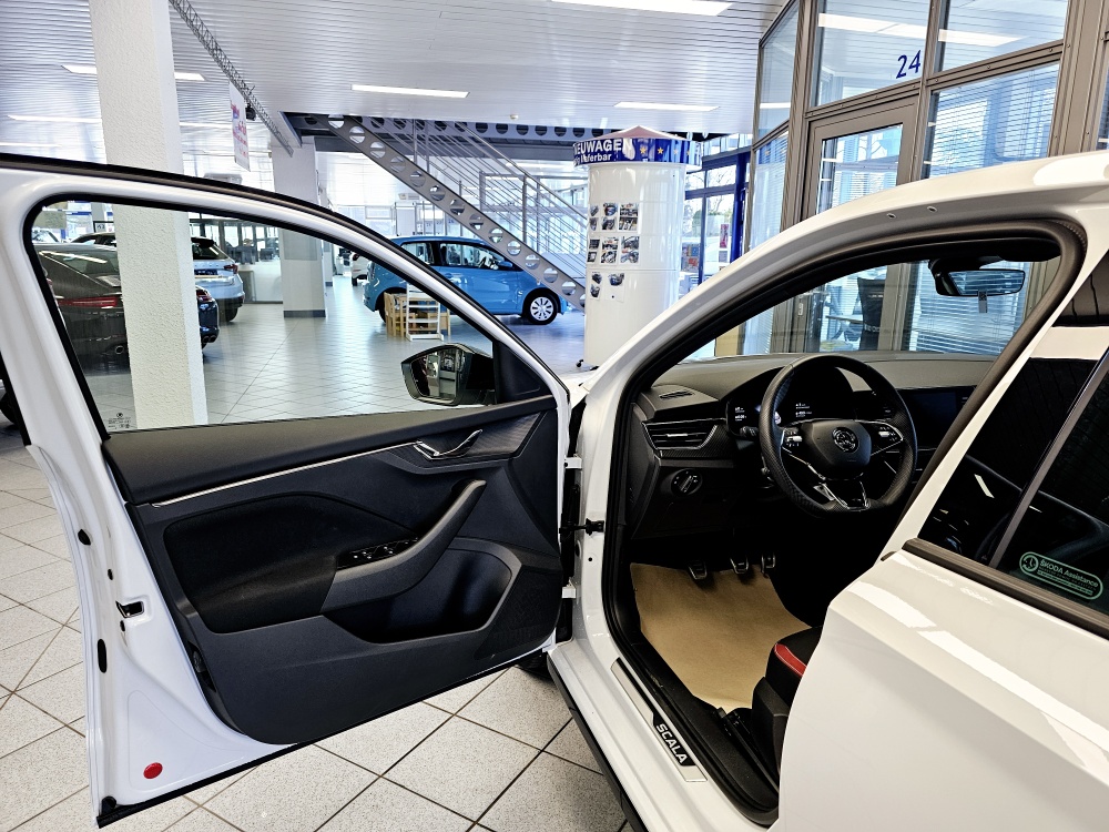 Skoda Scala  bei Hoffmann Automobile in Wolfsburg kaufen und sofort mitnehmen - Bild 18