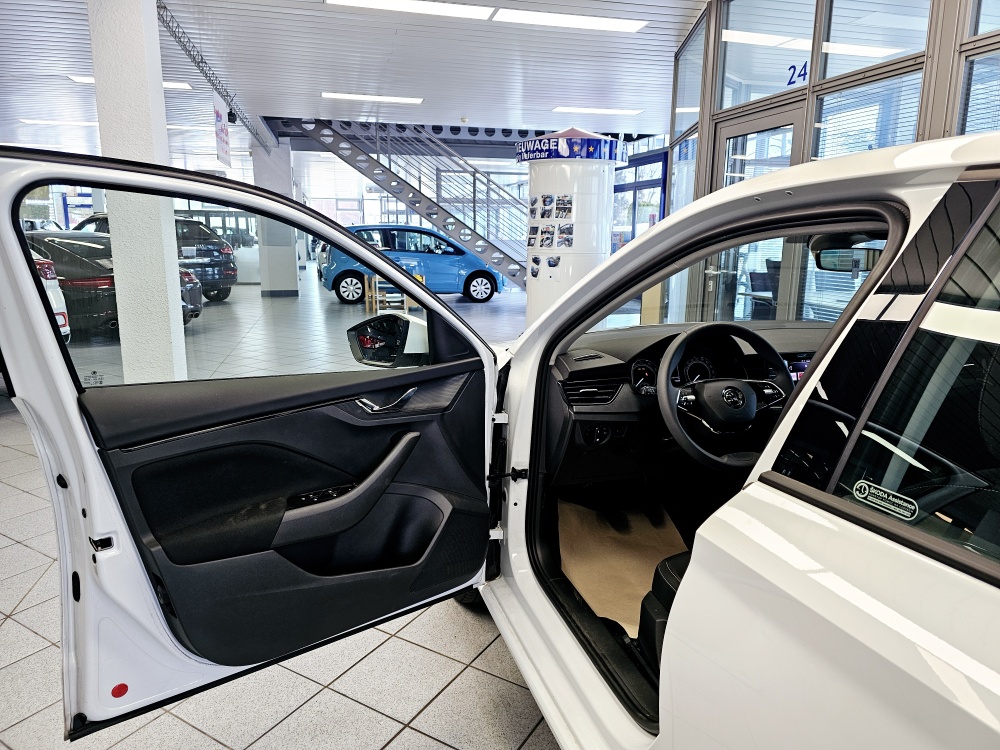 Skoda Scala  bei Hoffmann Automobile in Wolfsburg kaufen und sofort mitnehmen - Bild 17