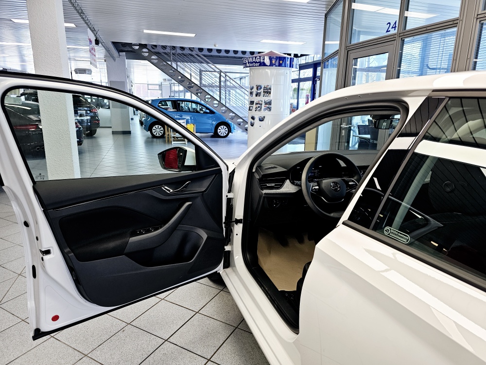 Skoda Scala  bei Hoffmann Automobile in Wolfsburg kaufen und sofort mitnehmen - Bild 18