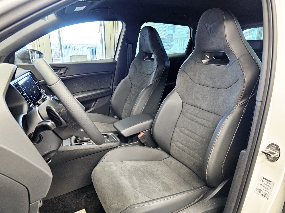 Cupra Ateca  bei Hoffmann Automobile in Wolfsburg kaufen und sofort mitnehmen - Bild 25