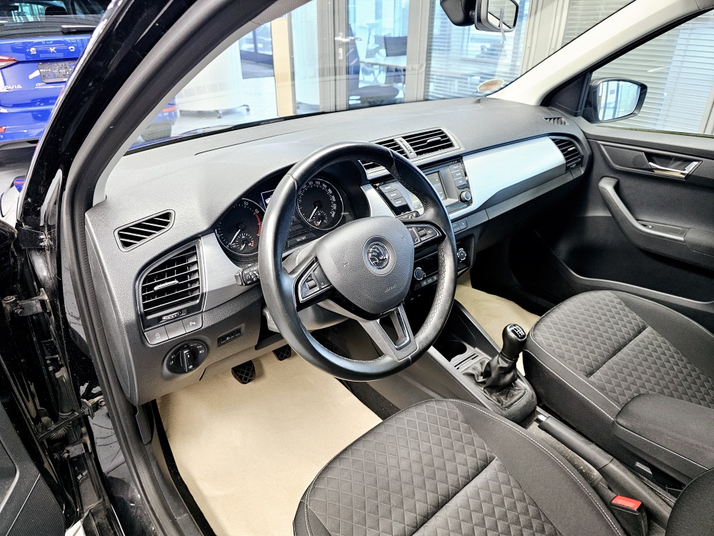 Skoda Fabia  bei Hoffmann Automobile in Wolfsburg kaufen und sofort mitnehmen - Bild 11