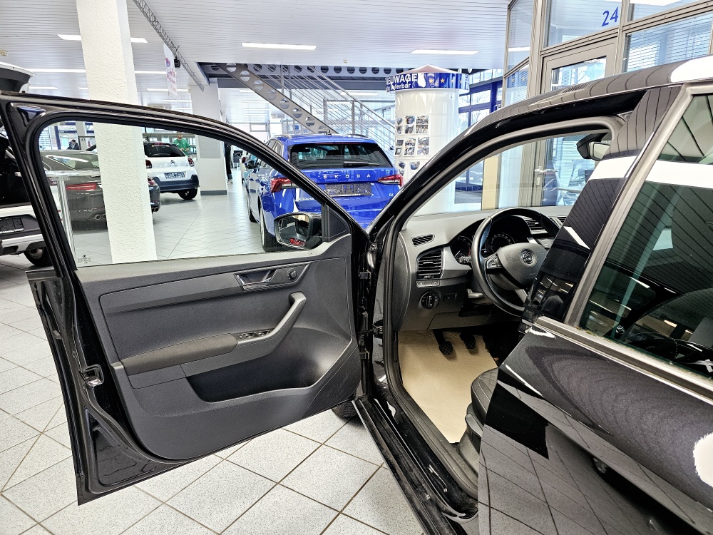 Skoda Fabia  bei Hoffmann Automobile in Wolfsburg kaufen und sofort mitnehmen - Bild 13