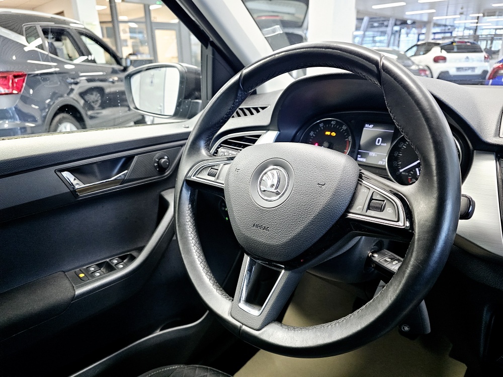 Skoda Fabia  bei Hoffmann Automobile in Wolfsburg kaufen und sofort mitnehmen - Bild 9