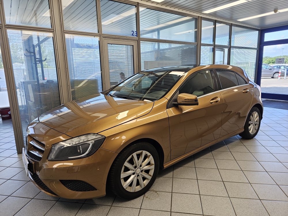 Mercedes-Benz A 180  für nur 9.600,- € bei Hoffmann Automobile in Wolfsburg kaufen und sofort mitnehmen