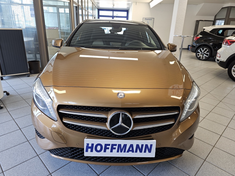 Mercedes-Benz A 180  bei Hoffmann Automobile in Wolfsburg kaufen und sofort mitnehmen - Bild 17