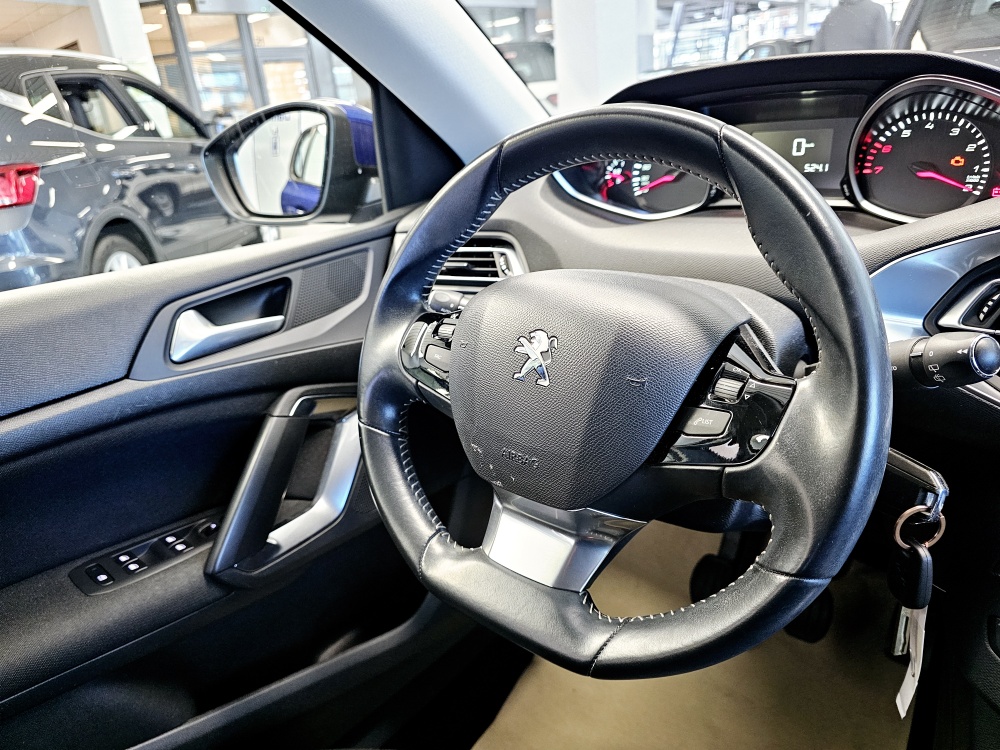 Peugeot 308  bei Hoffmann Automobile in Wolfsburg kaufen und sofort mitnehmen - Bild 10