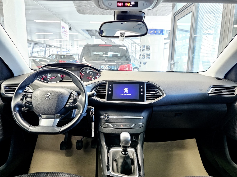 Peugeot 308  bei Hoffmann Automobile in Wolfsburg kaufen und sofort mitnehmen - Bild 6