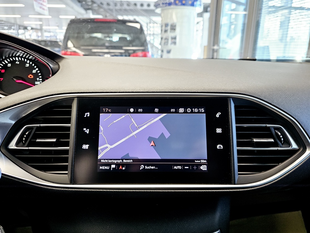 Peugeot 308  bei Hoffmann Automobile in Wolfsburg kaufen und sofort mitnehmen - Bild 8