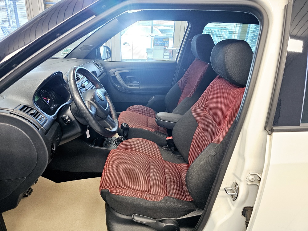 Skoda Fabia  bei Hoffmann Automobile in Wolfsburg kaufen und sofort mitnehmen - Bild 12