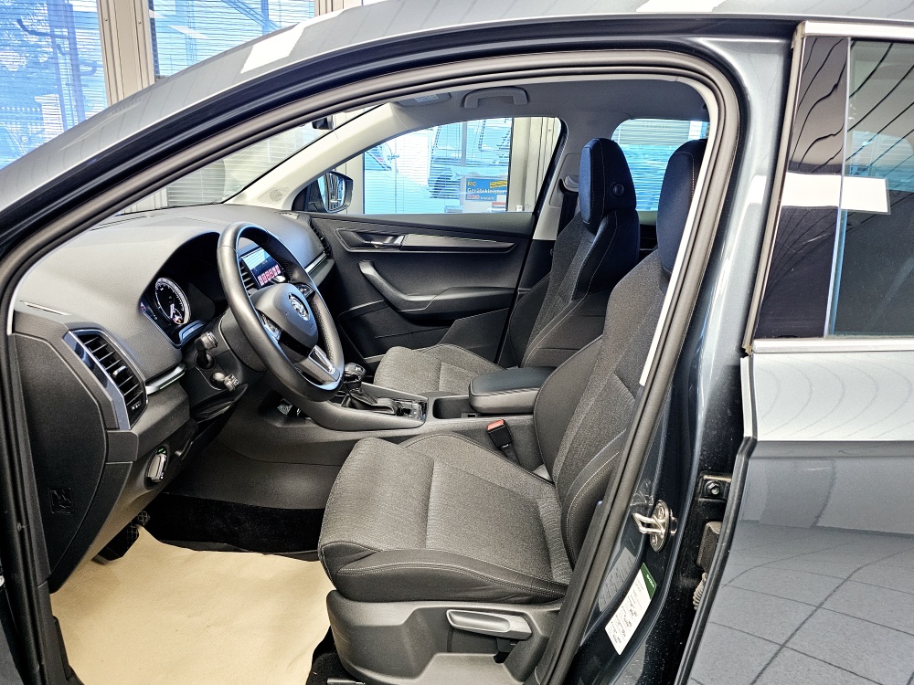 Skoda Karoq  bei Hoffmann Automobile in Wolfsburg kaufen und sofort mitnehmen - Bild 17
