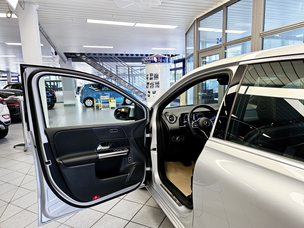 Mercedes-Benz B 180  bei Hoffmann Automobile in Wolfsburg kaufen und sofort mitnehmen - Bild 18