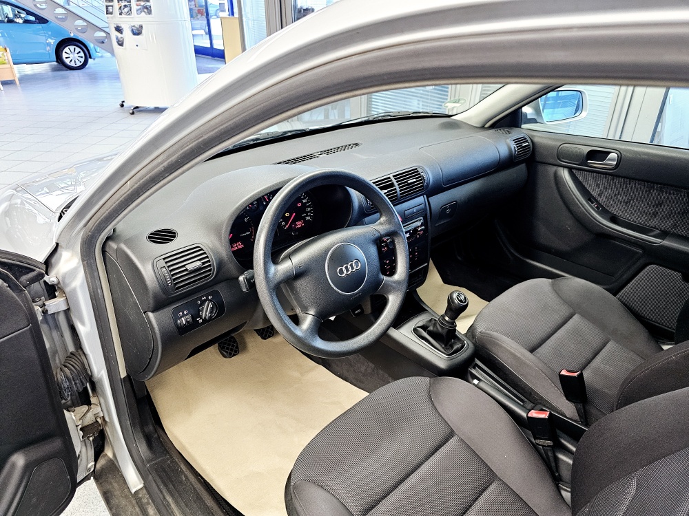 Audi A3  bei Hoffmann Automobile in Wolfsburg kaufen und sofort mitnehmen - Bild 9