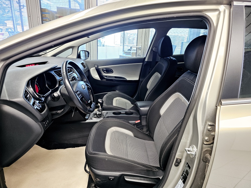 Kia Ceed  bei Hoffmann Automobile in Wolfsburg kaufen und sofort mitnehmen - Bild 14
