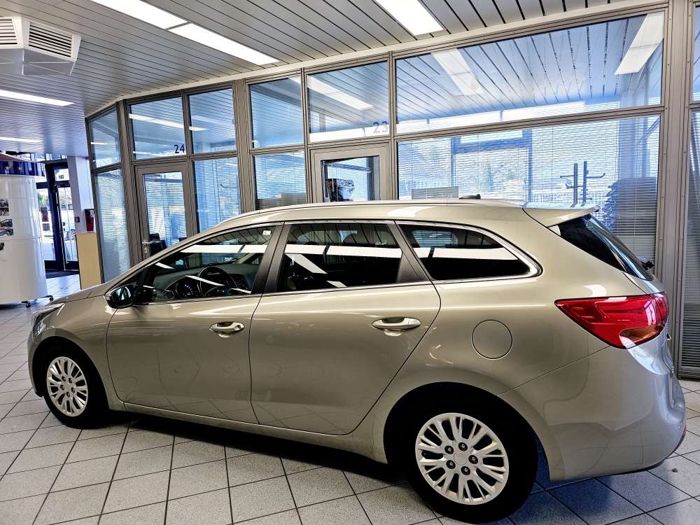 Kia Ceed  bei Hoffmann Automobile in Wolfsburg kaufen und sofort mitnehmen - Bild 15