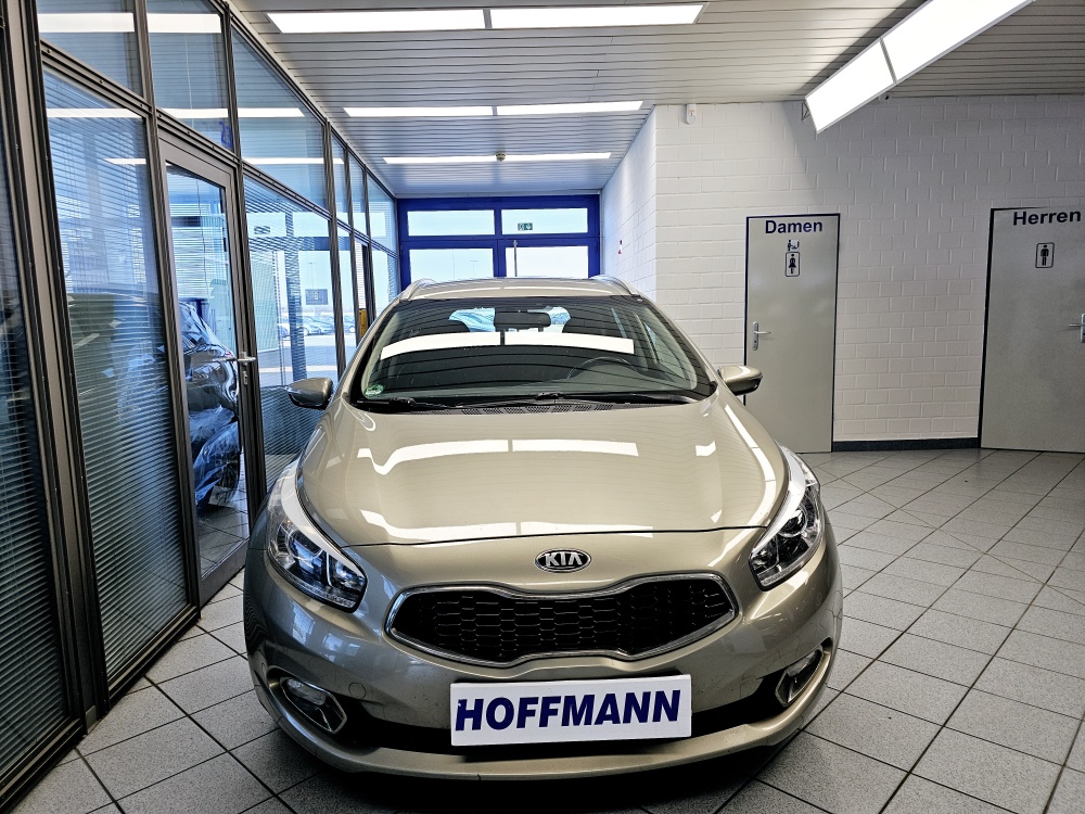 Kia Ceed  bei Hoffmann Automobile in Wolfsburg kaufen und sofort mitnehmen - Bild 17