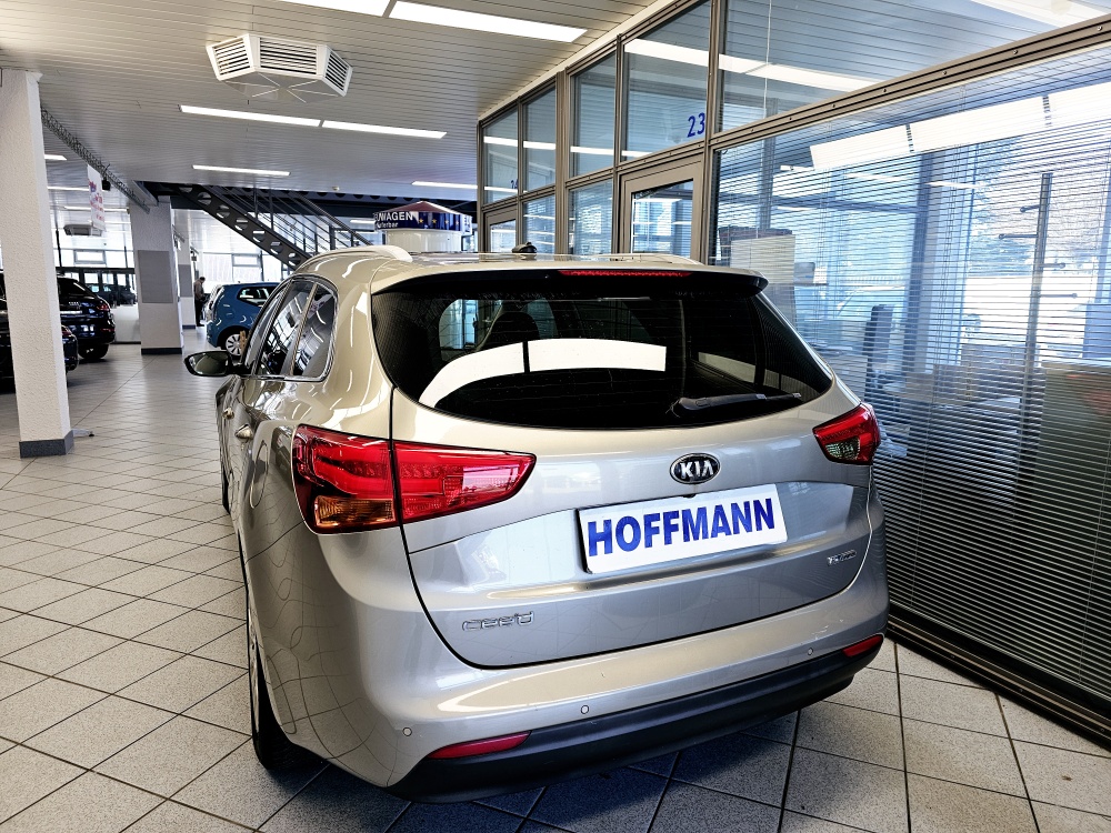 Kia Ceed  bei Hoffmann Automobile in Wolfsburg kaufen und sofort mitnehmen - Bild 4
