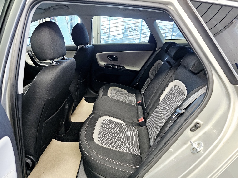 Kia Ceed  bei Hoffmann Automobile in Wolfsburg kaufen und sofort mitnehmen - Bild 5