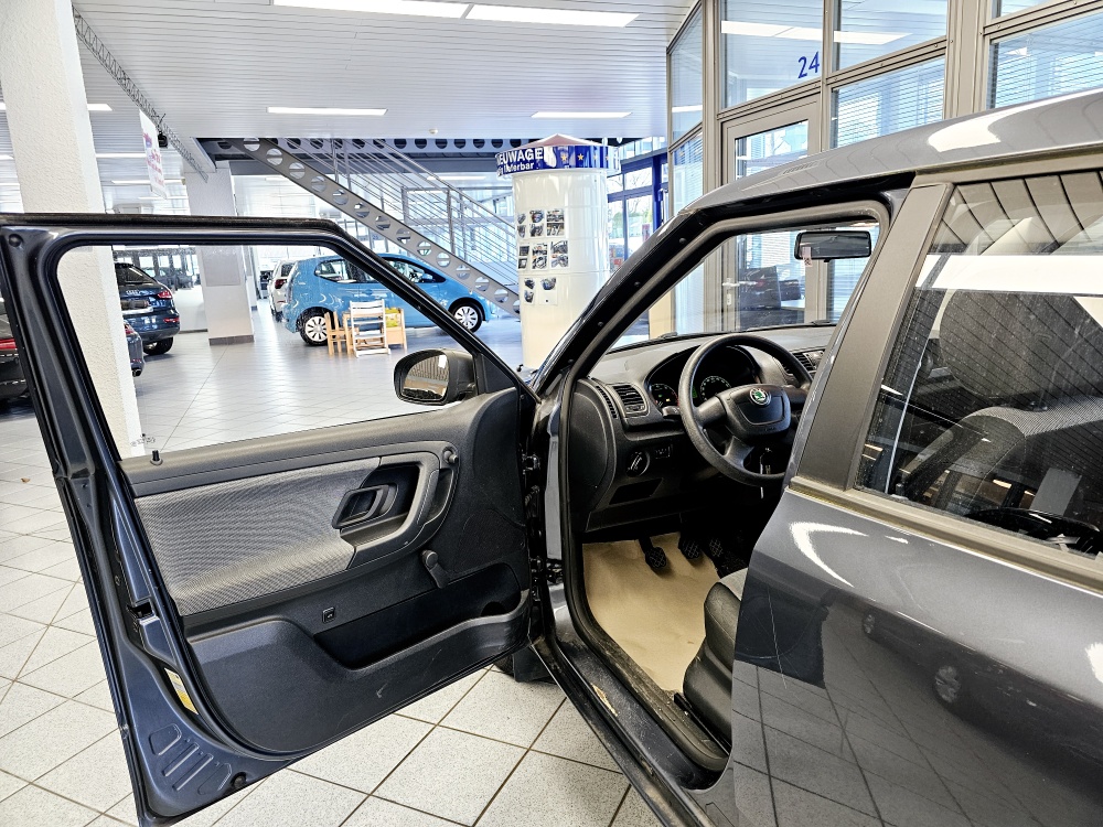 Skoda Fabia  bei Hoffmann Automobile in Wolfsburg kaufen und sofort mitnehmen - Bild 11