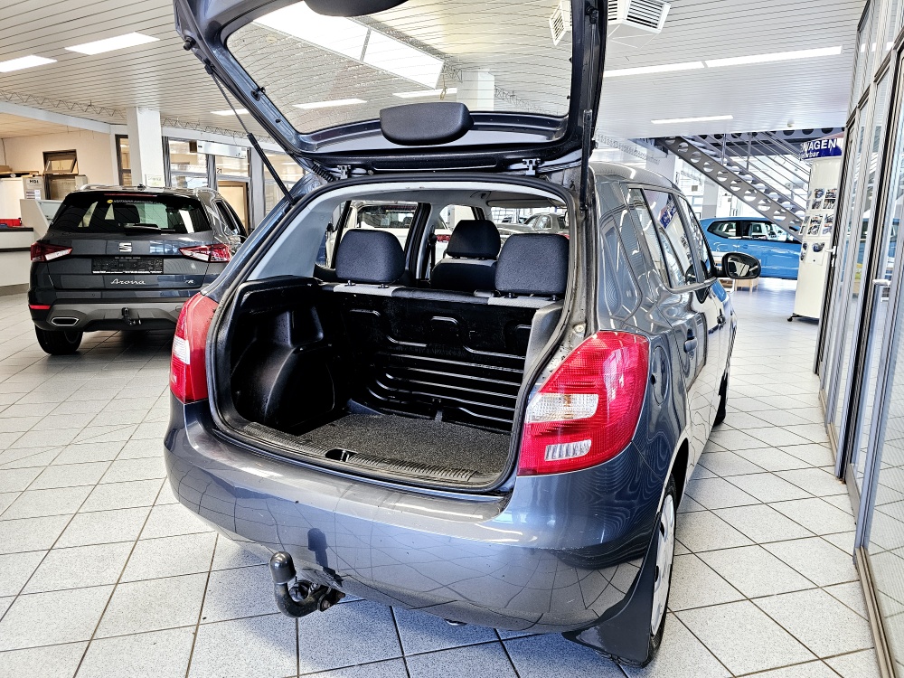 Skoda Fabia  bei Hoffmann Automobile in Wolfsburg kaufen und sofort mitnehmen - Bild 2