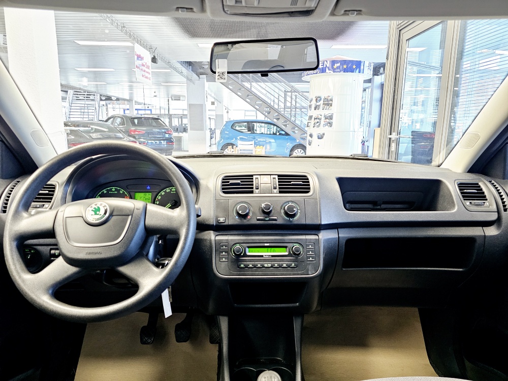 Skoda Fabia  bei Hoffmann Automobile in Wolfsburg kaufen und sofort mitnehmen - Bild 5