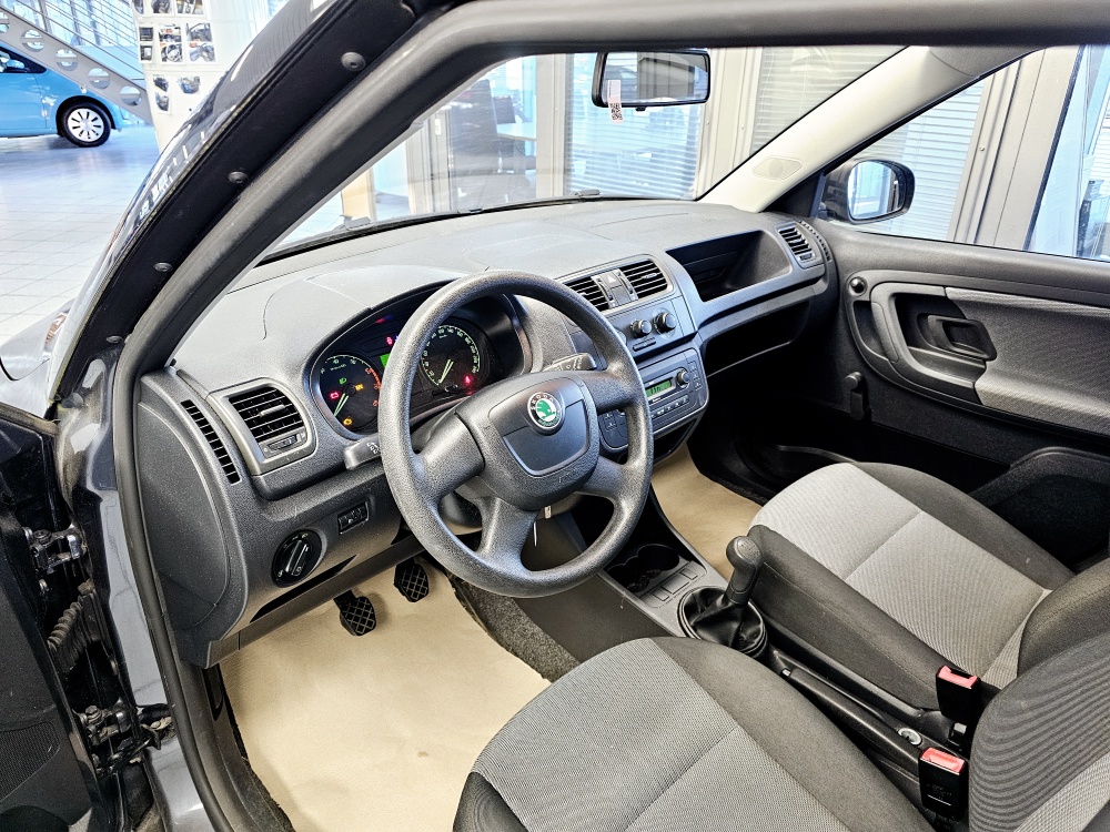 Skoda Fabia  bei Hoffmann Automobile in Wolfsburg kaufen und sofort mitnehmen - Bild 9