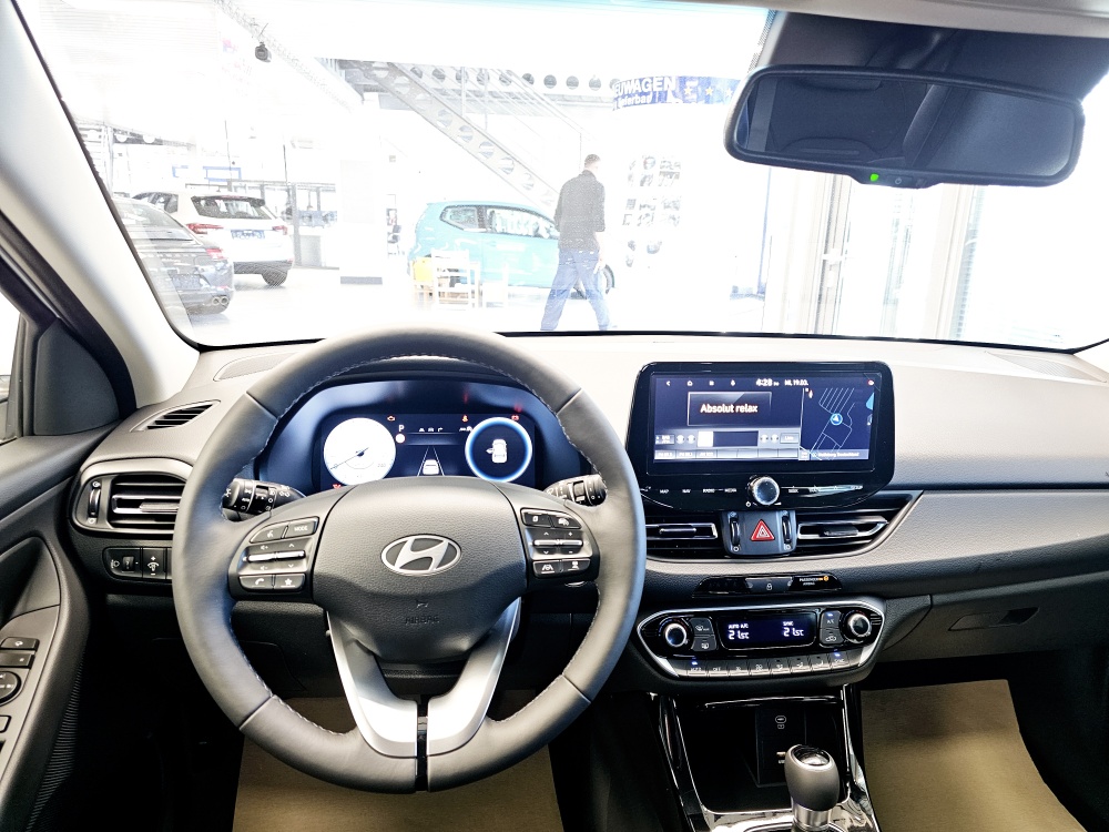 Hyundai i30 Kombi  bei Hoffmann Automobile in Wolfsburg kaufen und sofort mitnehmen - Bild 15
