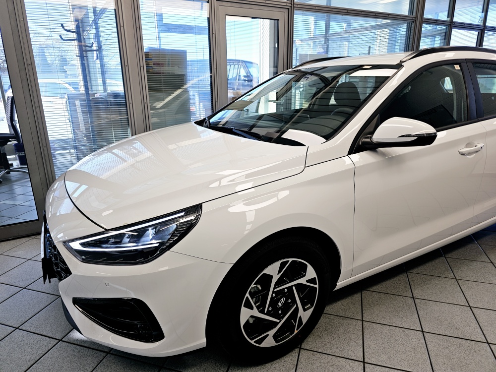 Hyundai i30 Kombi  bei Hoffmann Automobile in Wolfsburg kaufen und sofort mitnehmen - Bild 20