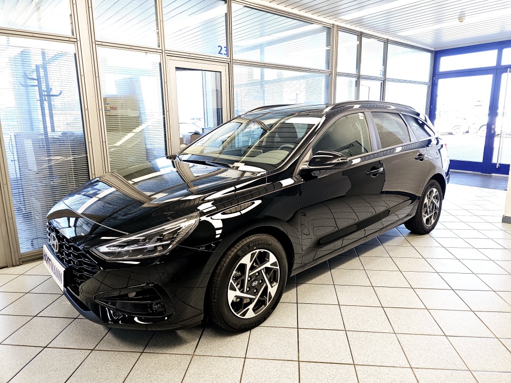 Hyundai i30 Kombi  für nur 21.850,- € bei Hoffmann Automobile in Wolfsburg kaufen und sofort mitnehmen