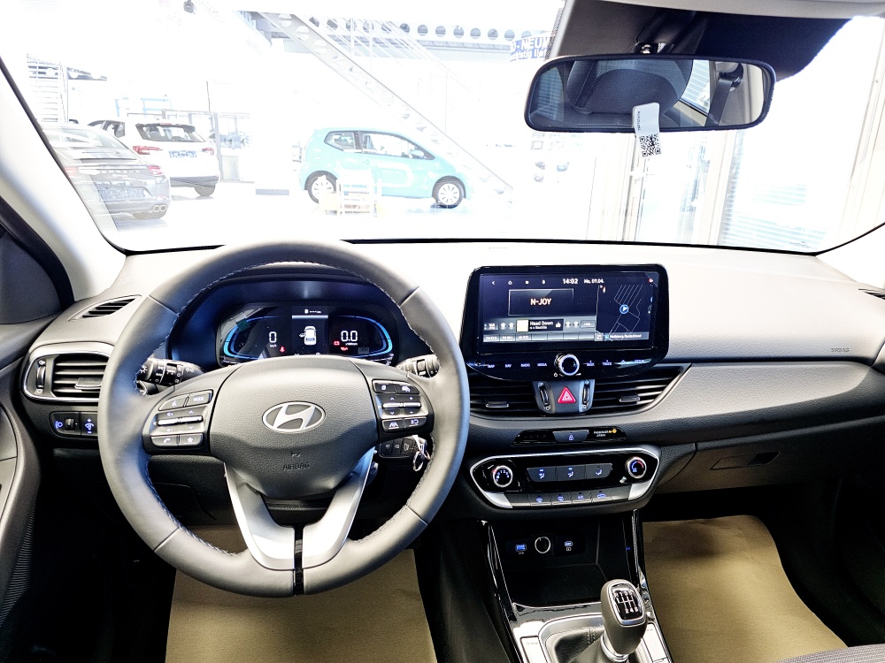 Hyundai i30 Kombi  bei Hoffmann Automobile in Wolfsburg kaufen und sofort mitnehmen - Bild 16