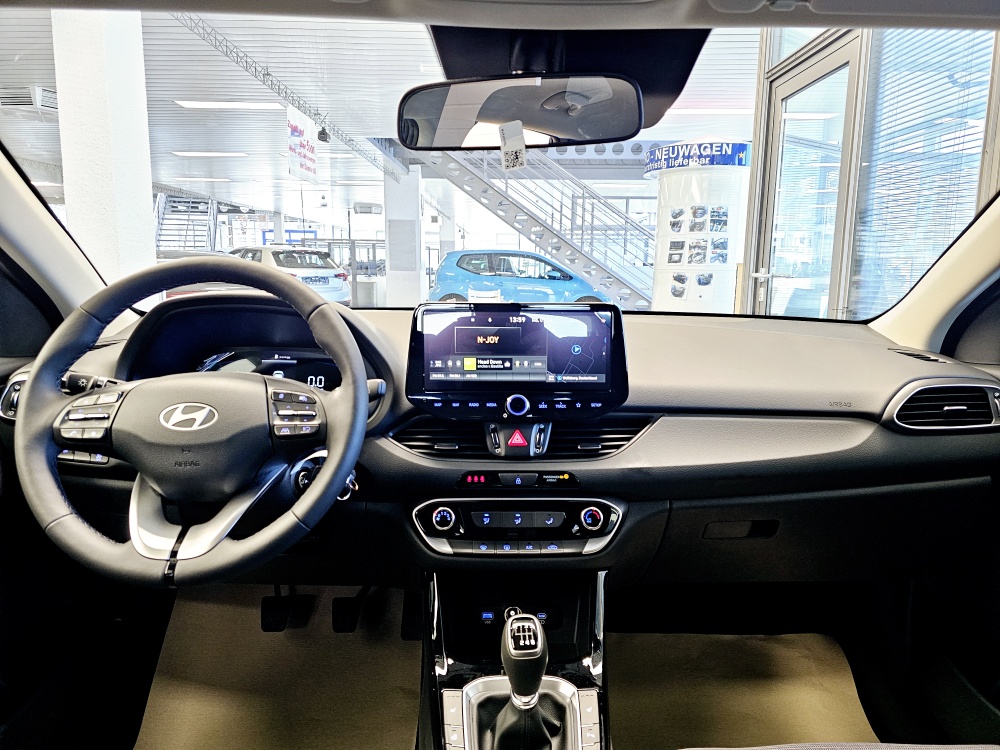 Hyundai i30 Kombi  bei Hoffmann Automobile in Wolfsburg kaufen und sofort mitnehmen - Bild 6