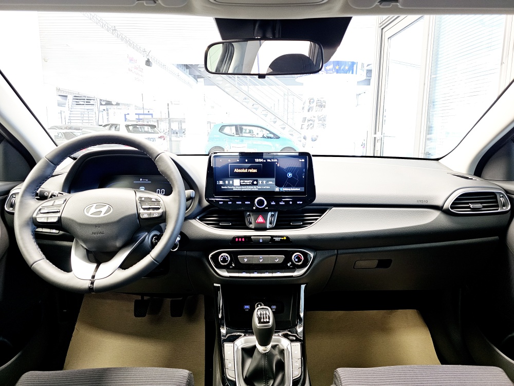 Hyundai i30 Kombi  bei Hoffmann Automobile in Wolfsburg kaufen und sofort mitnehmen - Bild 6