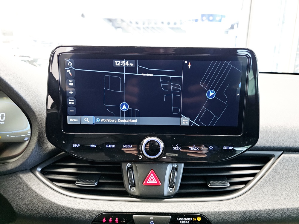 Hyundai i30 Kombi  bei Hoffmann Automobile in Wolfsburg kaufen und sofort mitnehmen - Bild 9