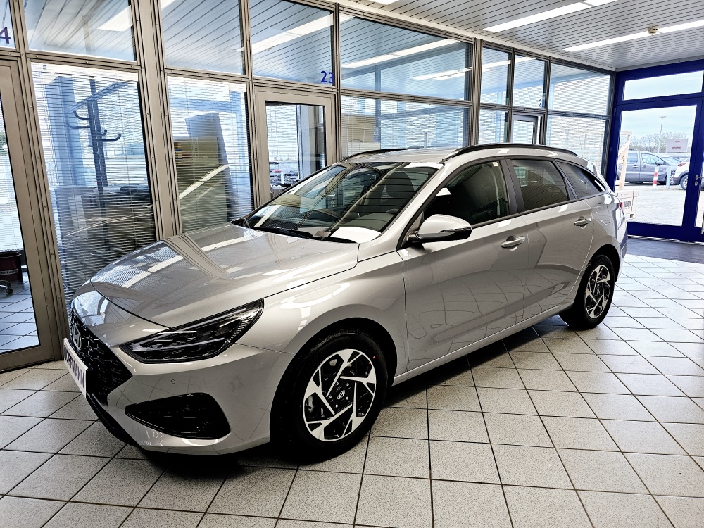 Hyundai i30 Kombi  für nur 21.850,- € bei Hoffmann Automobile in Wolfsburg kaufen und sofort mitnehmen
