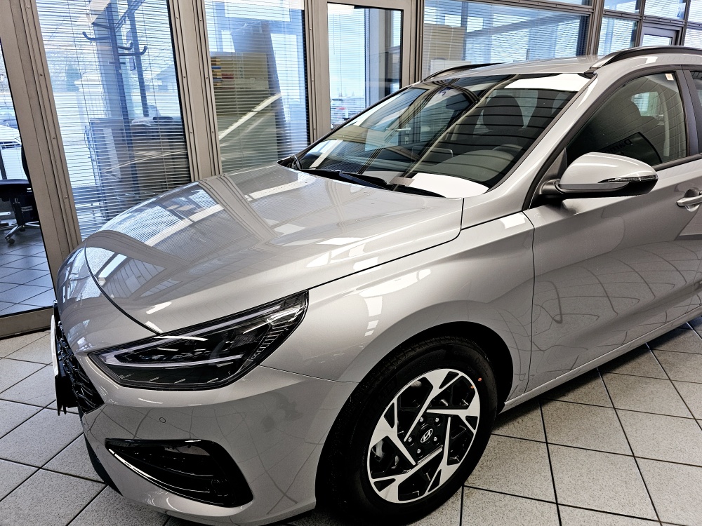 Hyundai i30 Kombi  bei Hoffmann Automobile in Wolfsburg kaufen und sofort mitnehmen - Bild 23